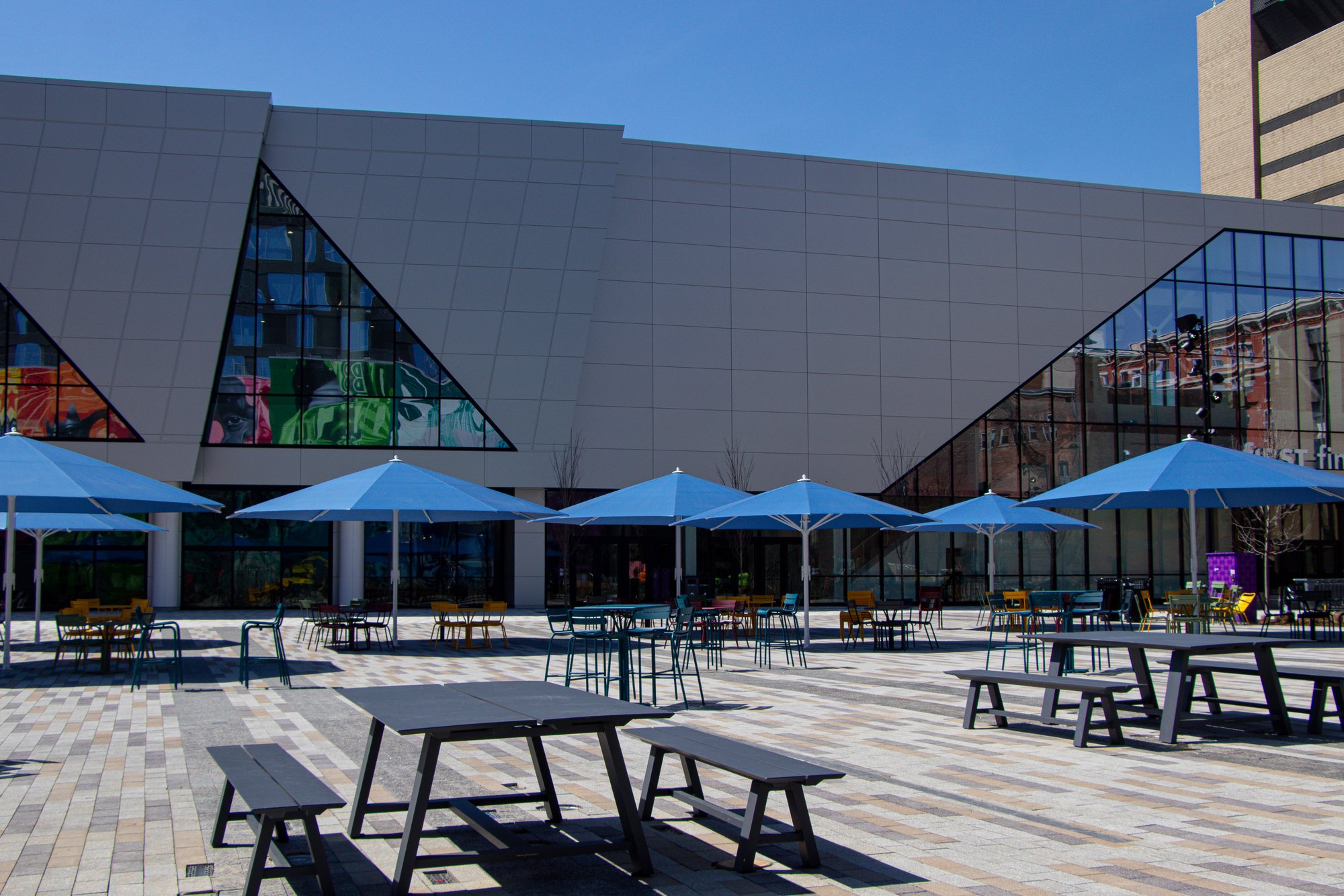 Elm Street Plaza Main Plaza